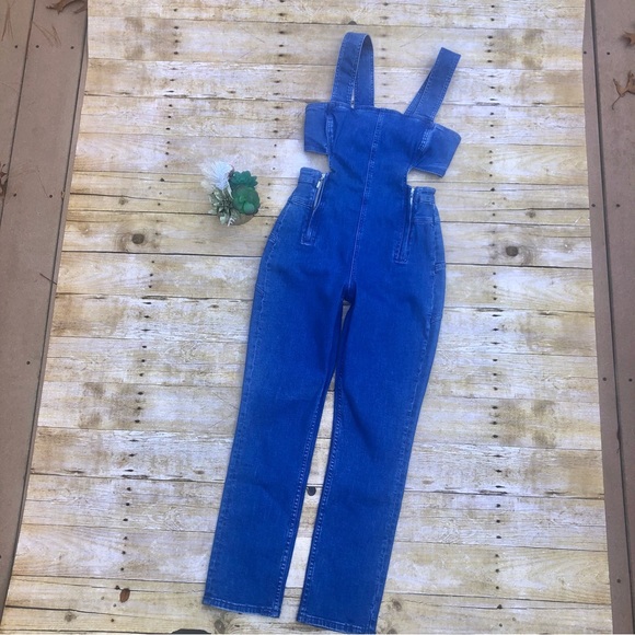 ⚔️SOLD⚔️ Kendall + Kylie Cut Out Denim Jumpsuit Blue Jean Overalls Small - Picture 5 of 10